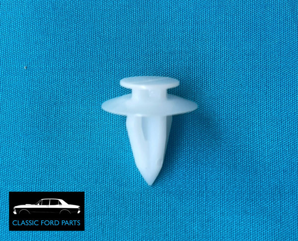 DOOR TRIM MALE CLIP FAIRMONT FALCON XT XW XY XA XB GT GS